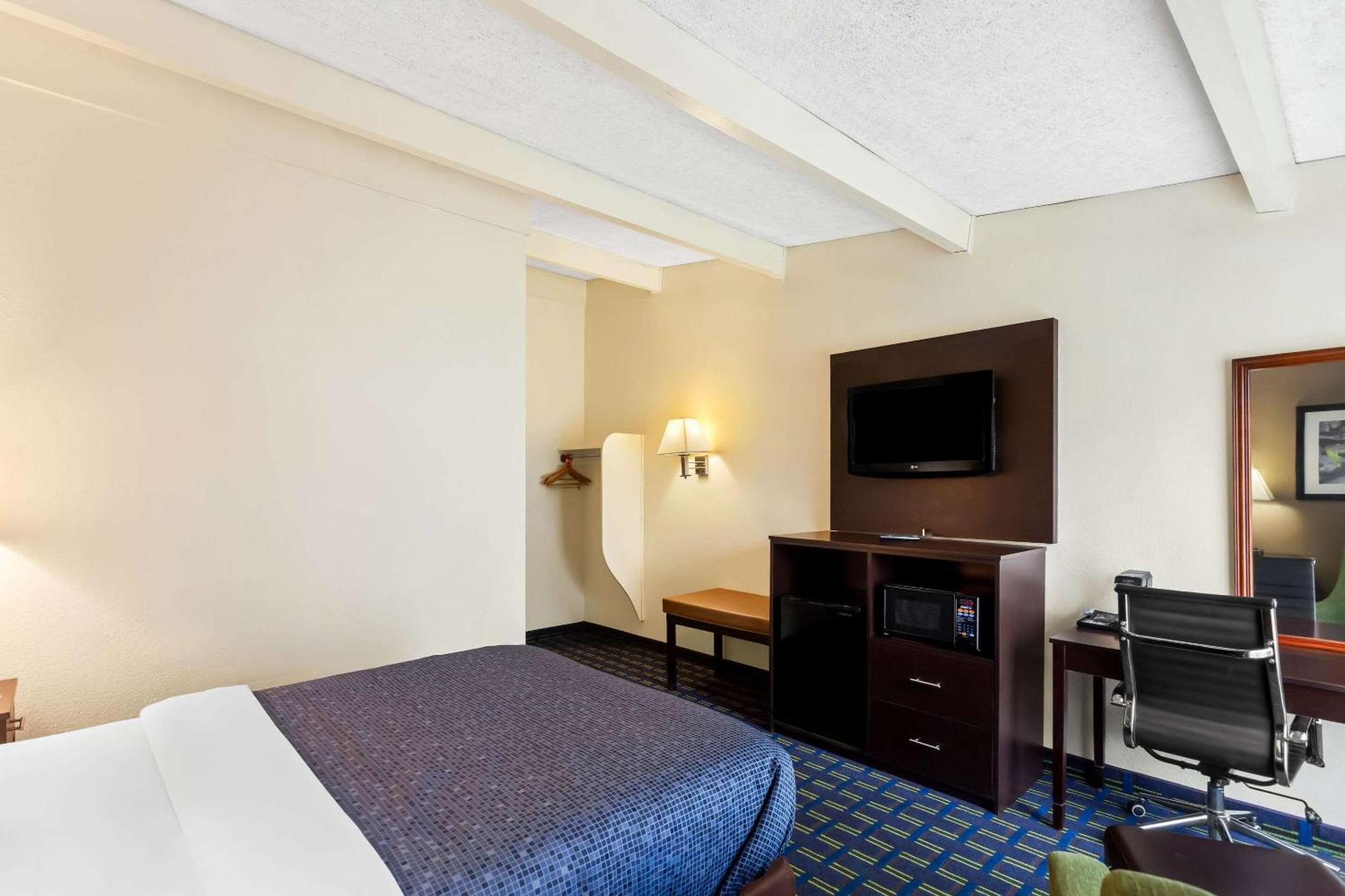 Econo Lodge Waynesboro - Skyline Drive Kültér fotó