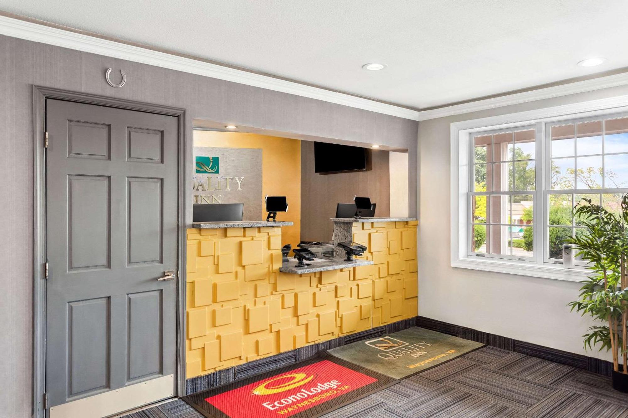 Econo Lodge Waynesboro - Skyline Drive Kültér fotó