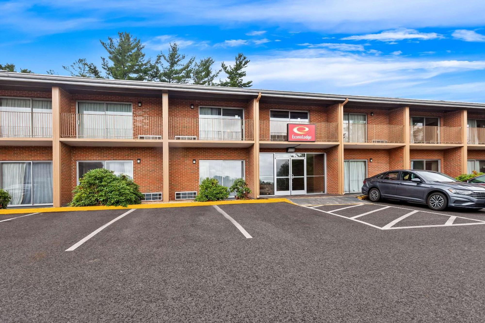 Econo Lodge Waynesboro - Skyline Drive Kültér fotó